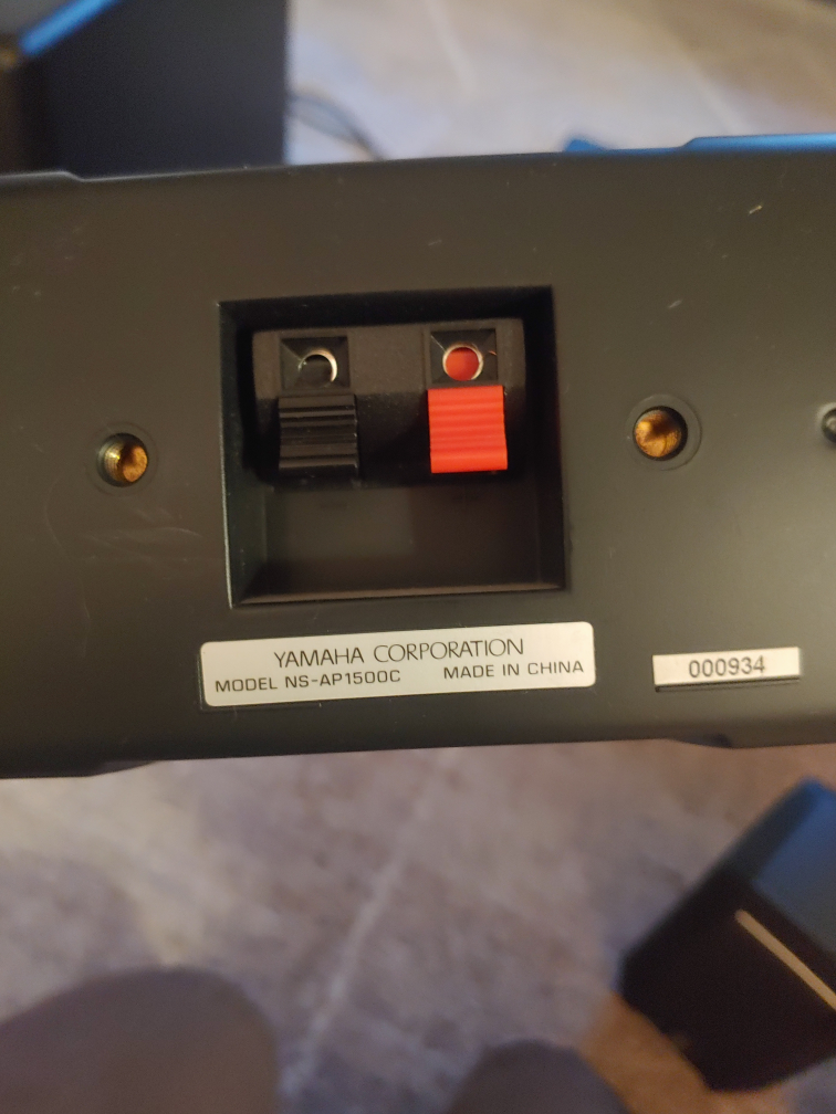 Yamaha RX V371 HDMI receiver and 5.1 speaker set up image indicator(7)