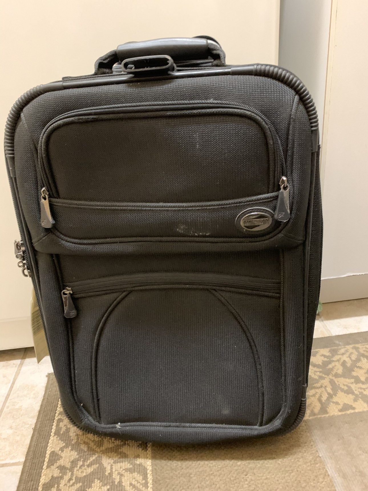 Carry on luggage-duffels bags,laptop bags,tote,purse image indicator(3)