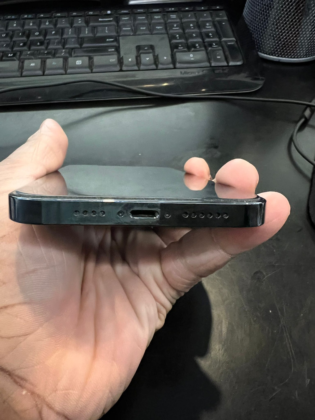 iPhone 12 Pro Max MINT CONDITION - photo 5