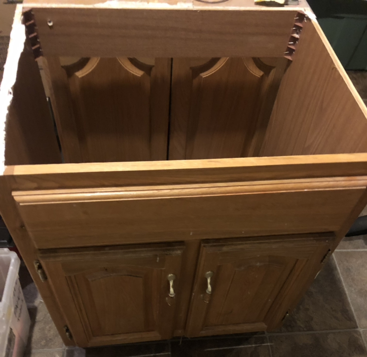 Free vanity/sink with faucet thumbnail