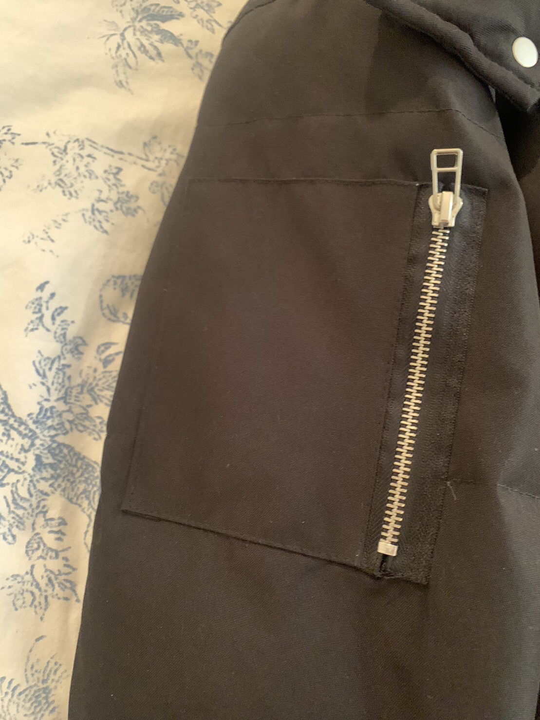 Moose knuckles women size S removable hood downtown image indicator(5)