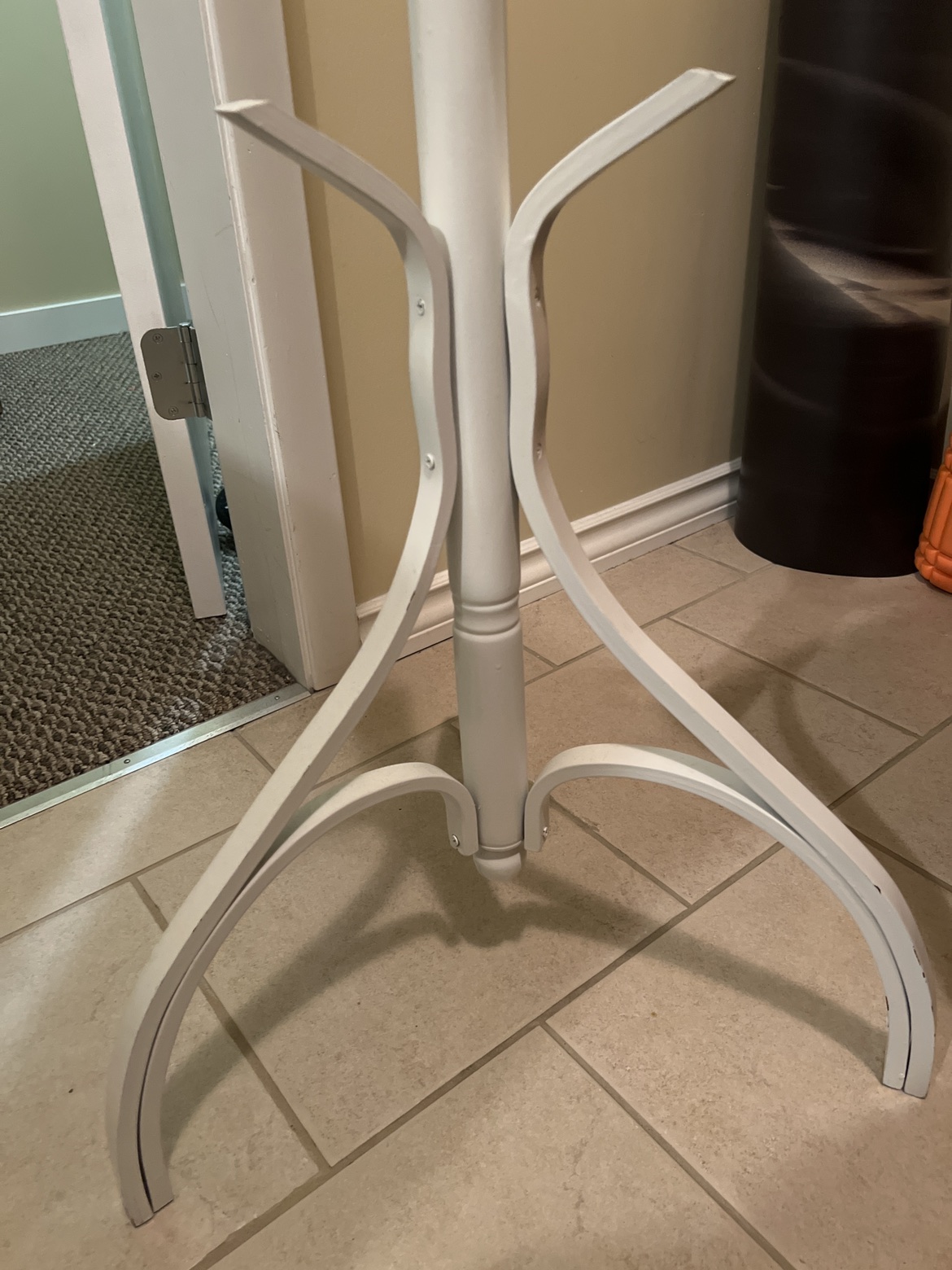 Coat rack - white wood - photo 3