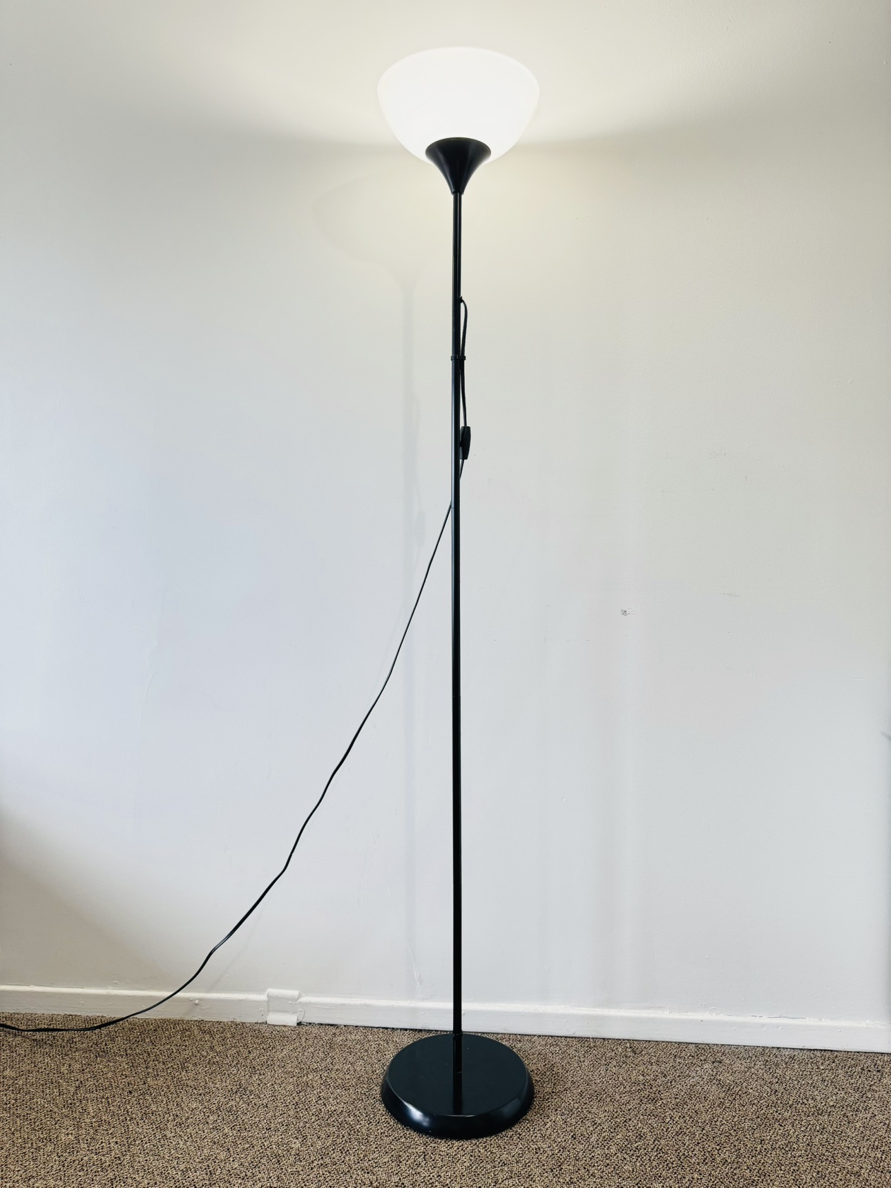 IKEA floor lamp / floor uplighter (black/white)
