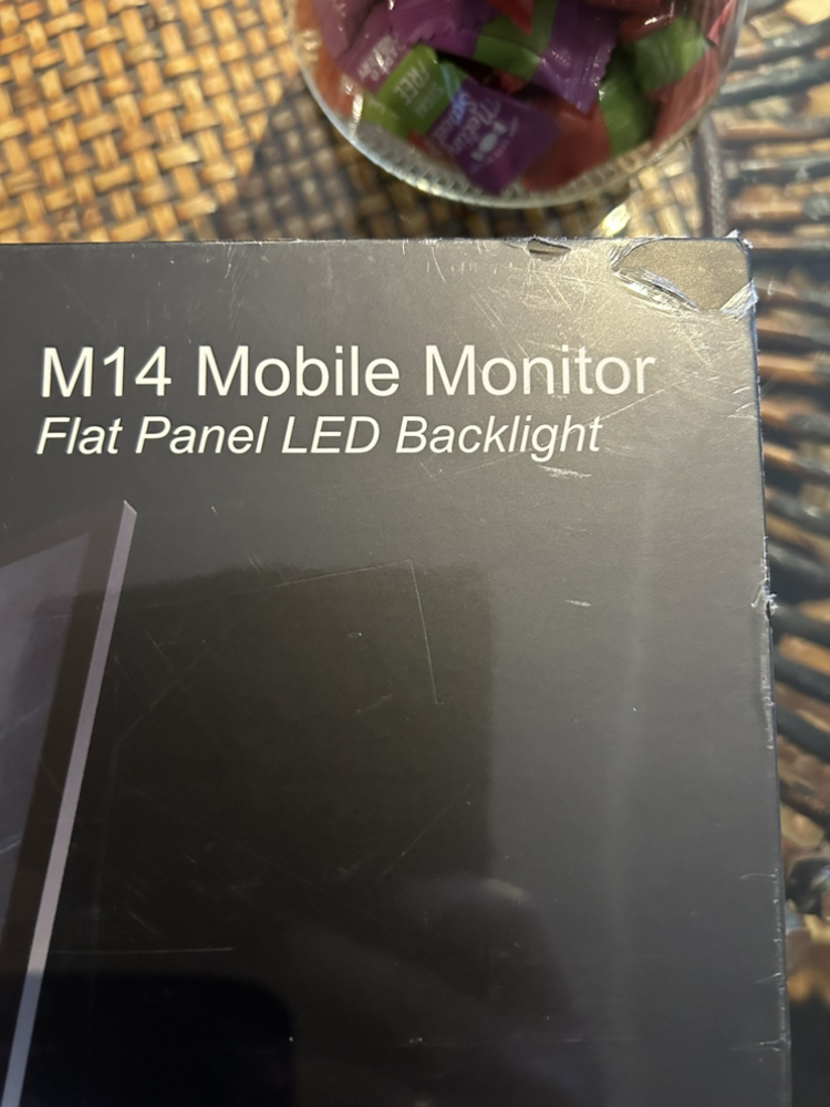 ThinkVision 14” M14 portable/mobile monitor -brand new - photo 2