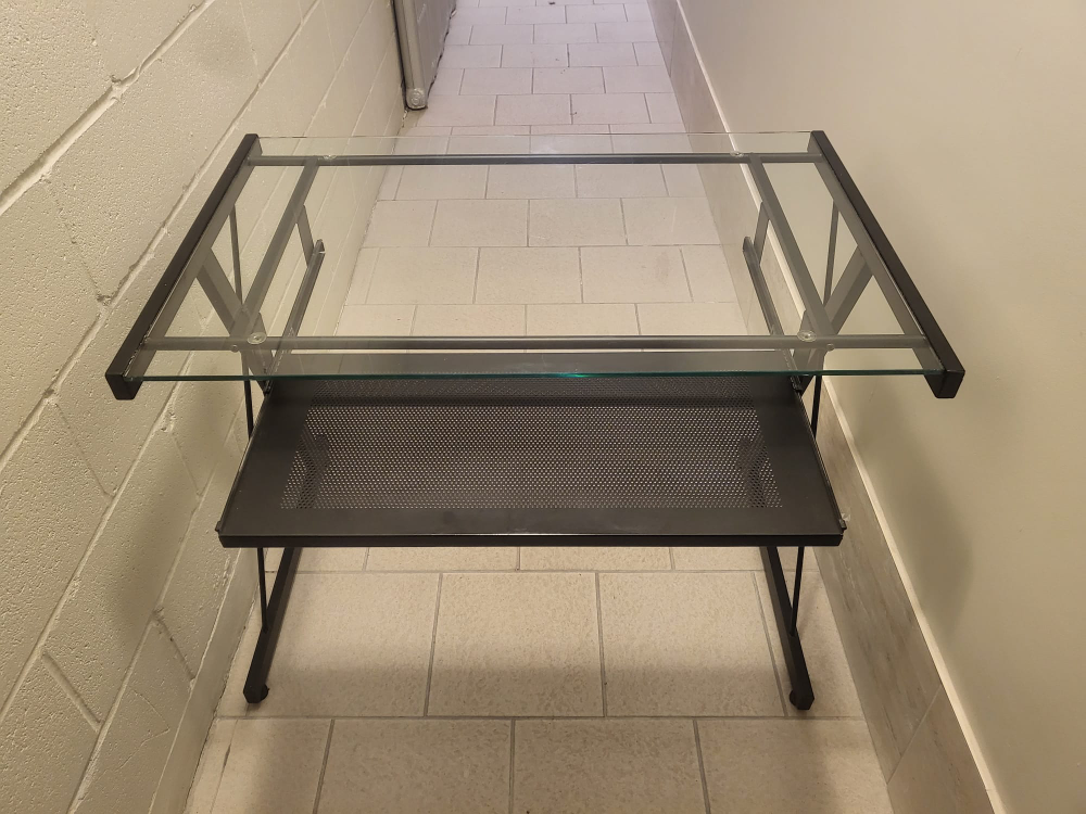 Modern glass computer desk with keyboard slide out - photo 3