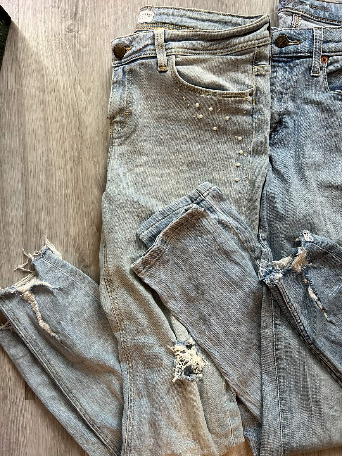 Light blue jeans bundle image indicator(2)