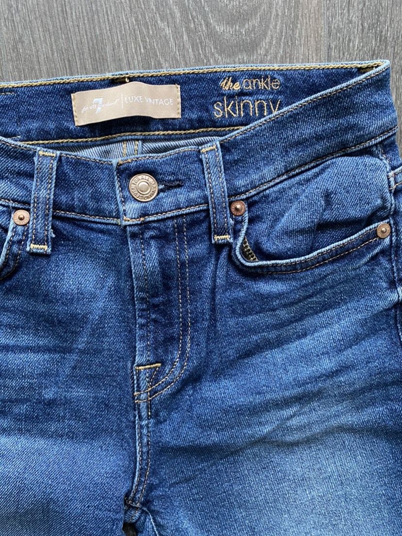7 for all mankind jeans image indicator(2)