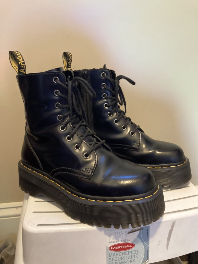 Jadon Doc Martens Size 7W/6M/38 thumbnail