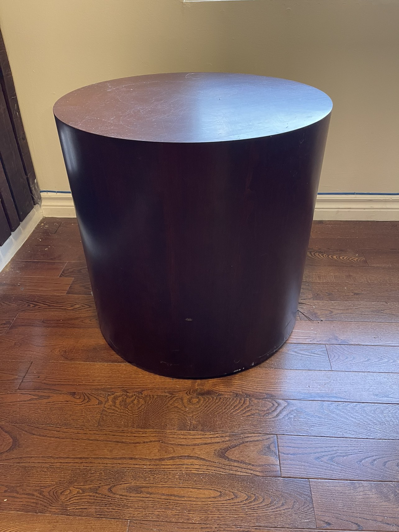 Round wooden block - plant stand, table, or seating thumbnail