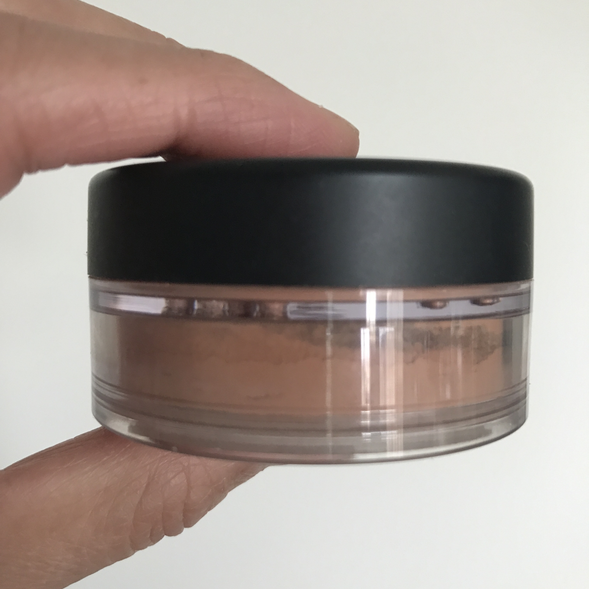 BareMinerals Mineral Veil - Tinted SPF Mineral Veil image indicator(4)