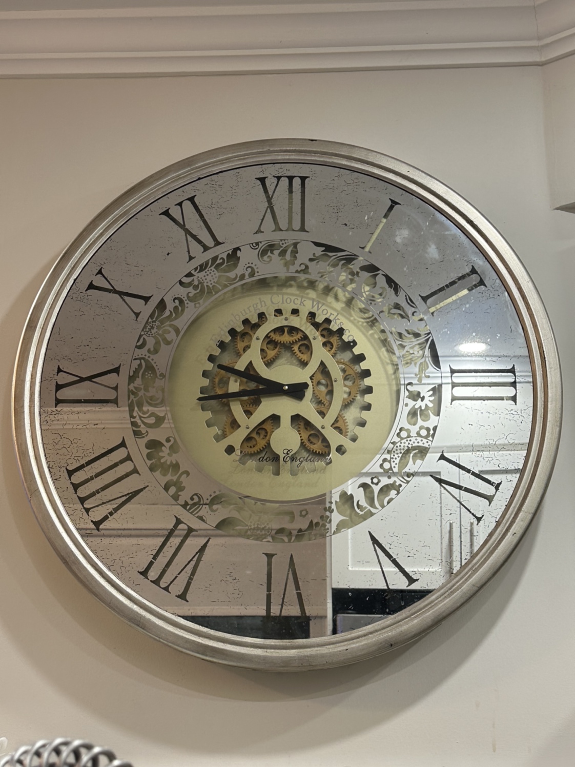 Large wall clock thumbnail