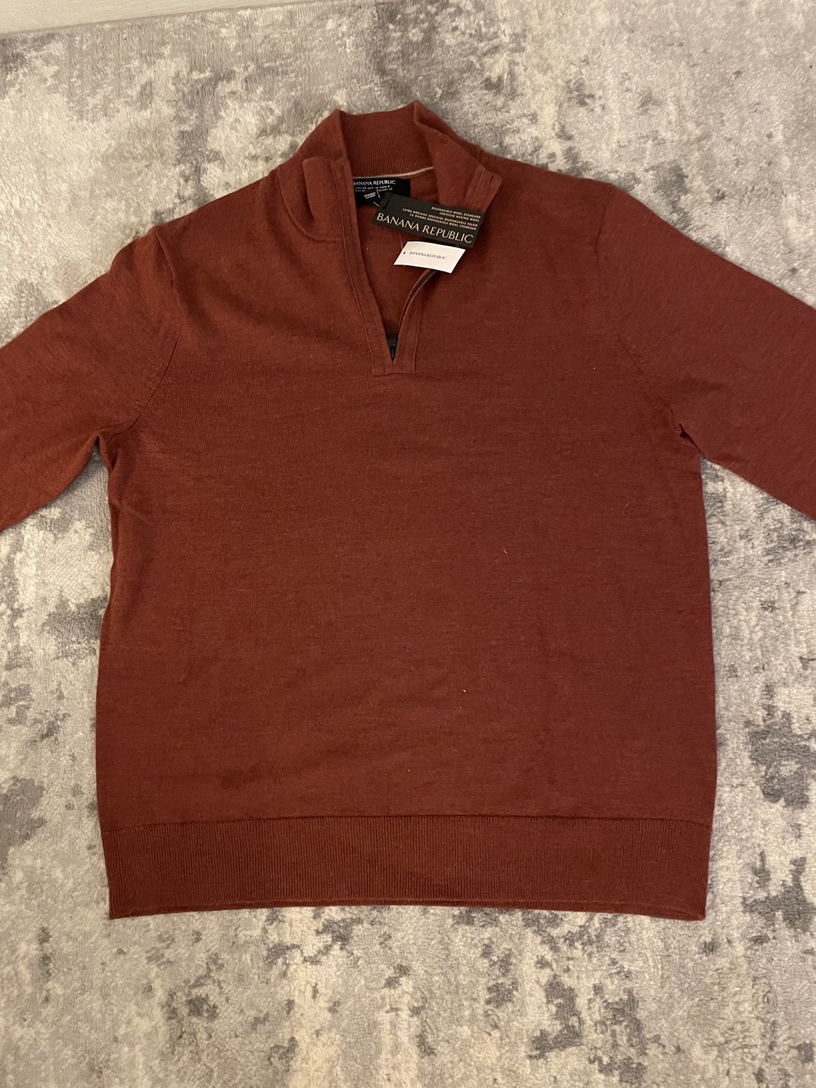 Men’s Banana Republic Sweater image indicator(3)