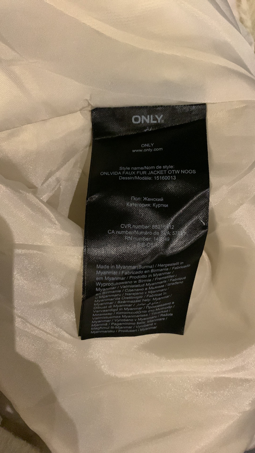 Faux fur jacket image indicator(5)