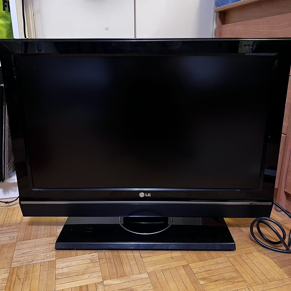 32” TV LG 32LC5DC