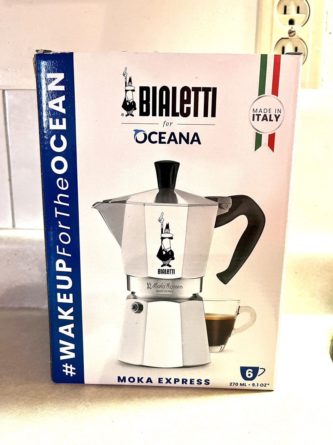 New Bialetti Moka Pot, 6 Cup Coffee Maker