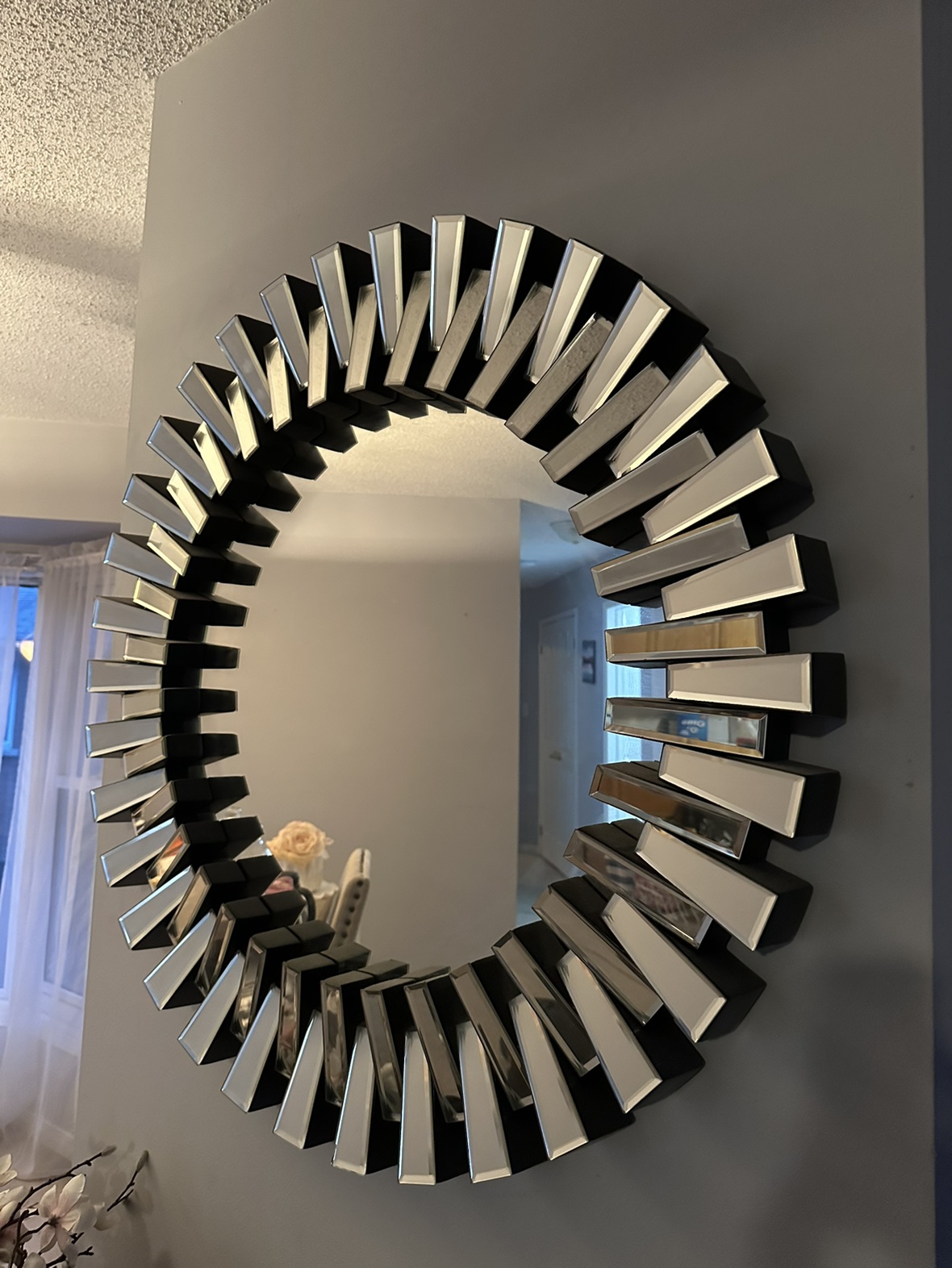 Beautiful large sized mirror in great condition! - photo 2
