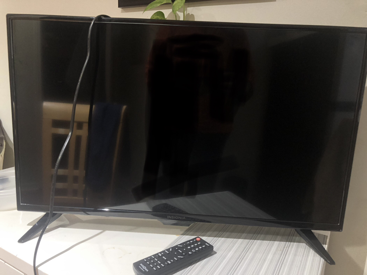 Insignia 32” LED TV