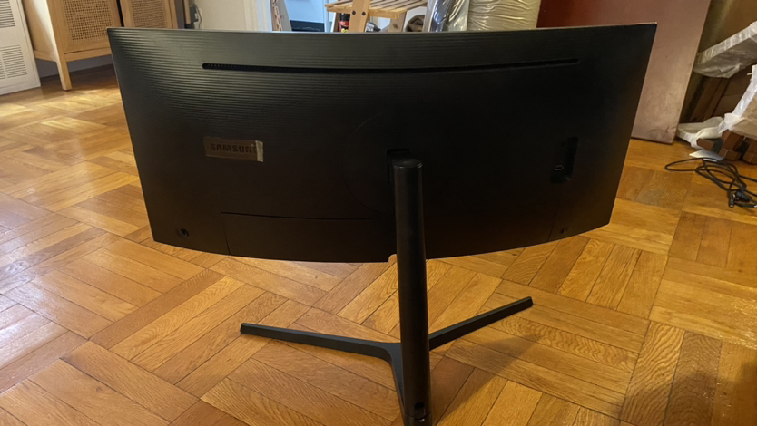 Samsung 34 Inch Curved Monitor #NYCSellingSpree - photo 2