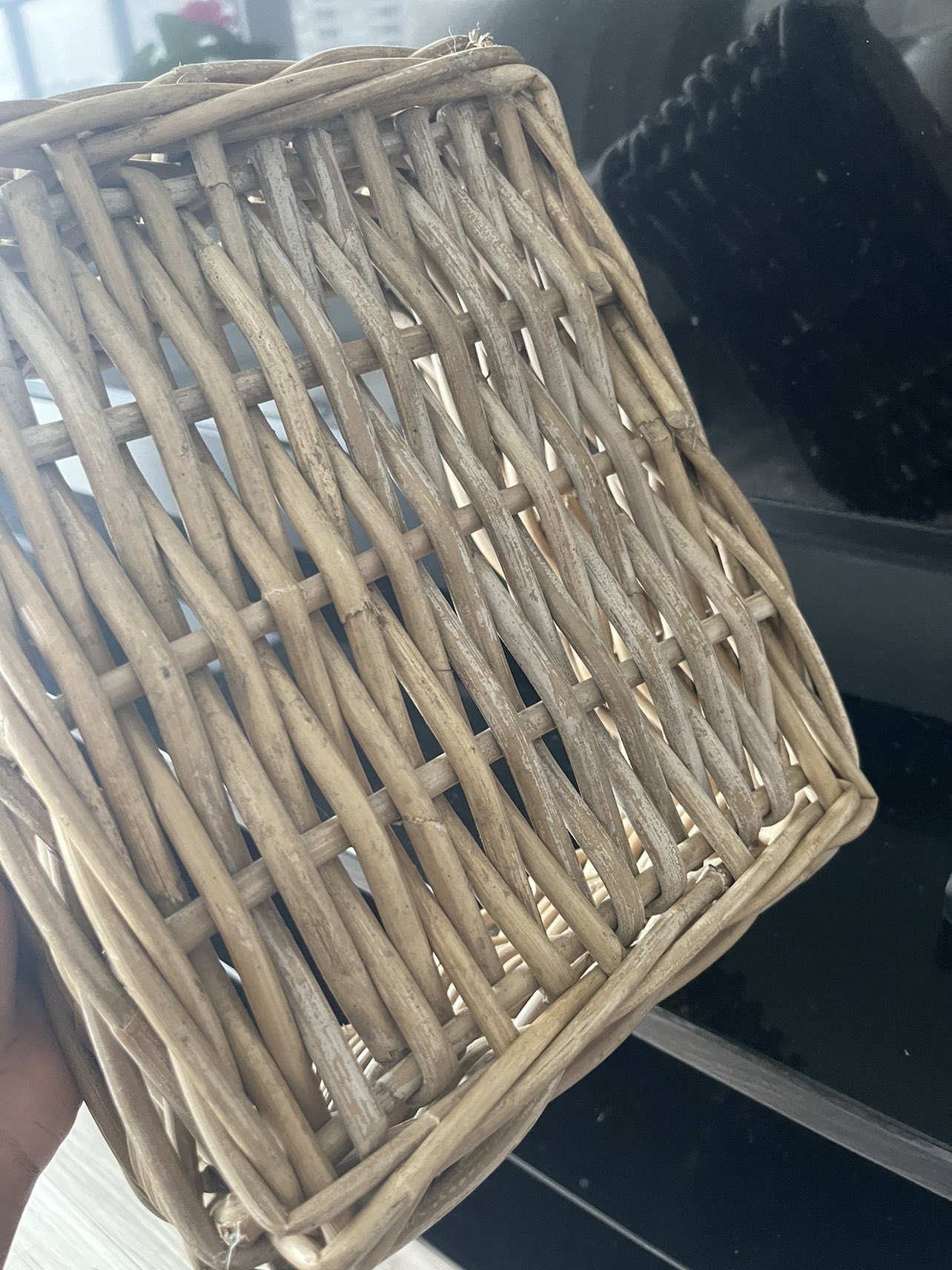 Woven basket - photo 3