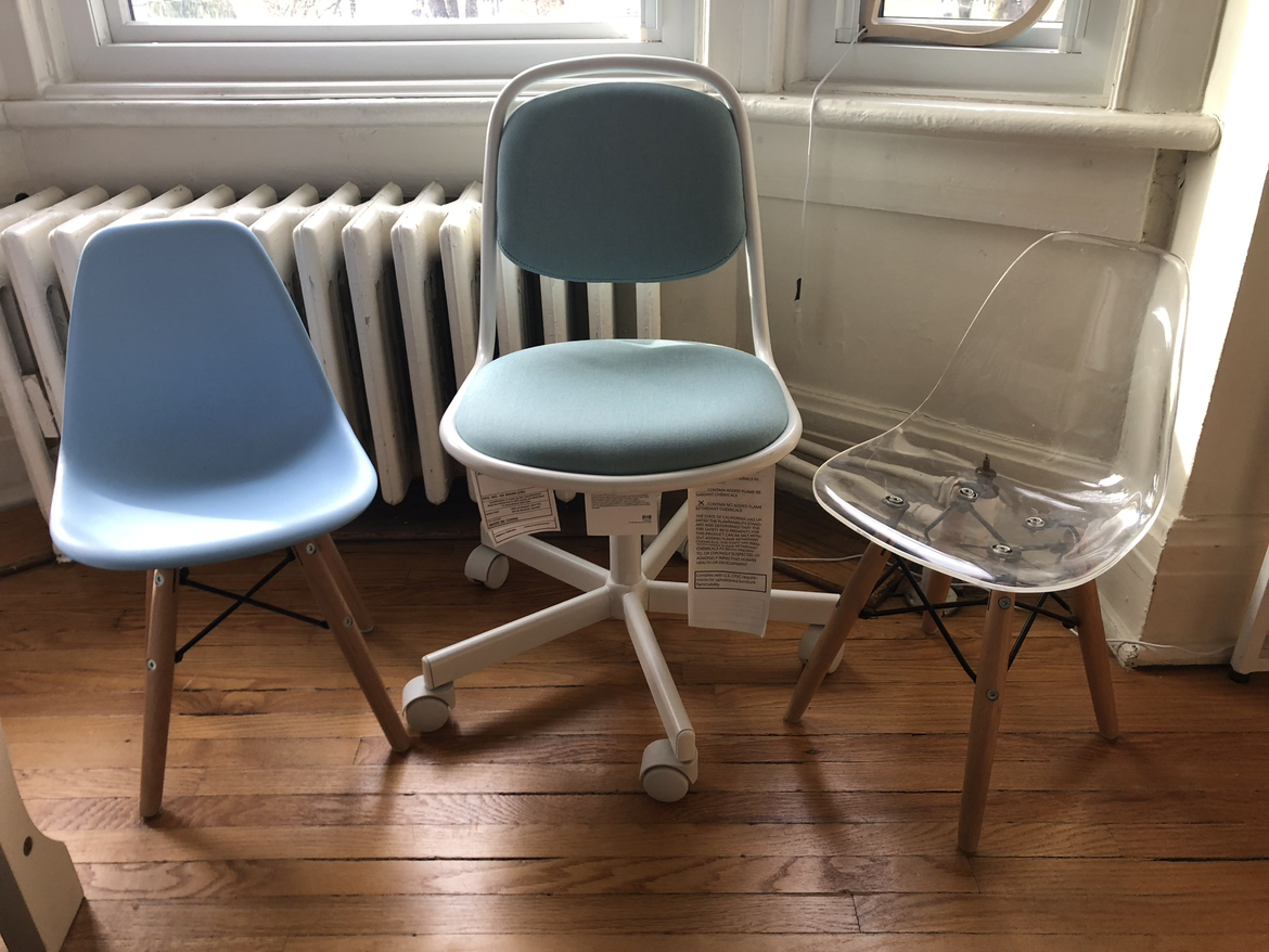 Great Kids’ desk and 3 chairs - photo 3