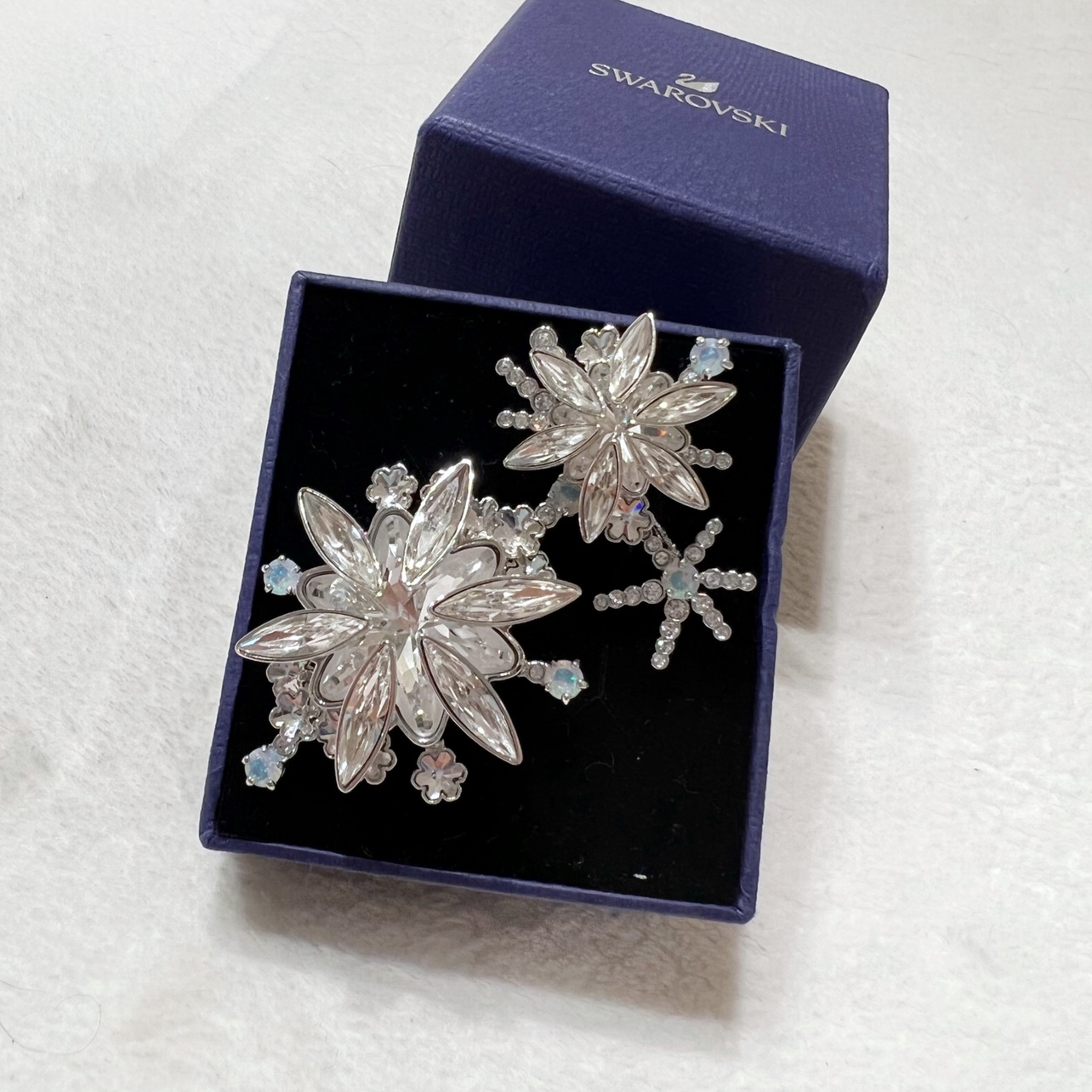 NEW Swarovski Double Finger Ring - photo 2