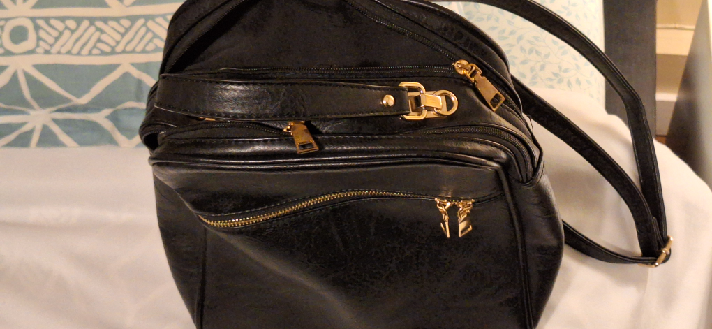 Black vegan black comfortable purse/backpack - photo 3