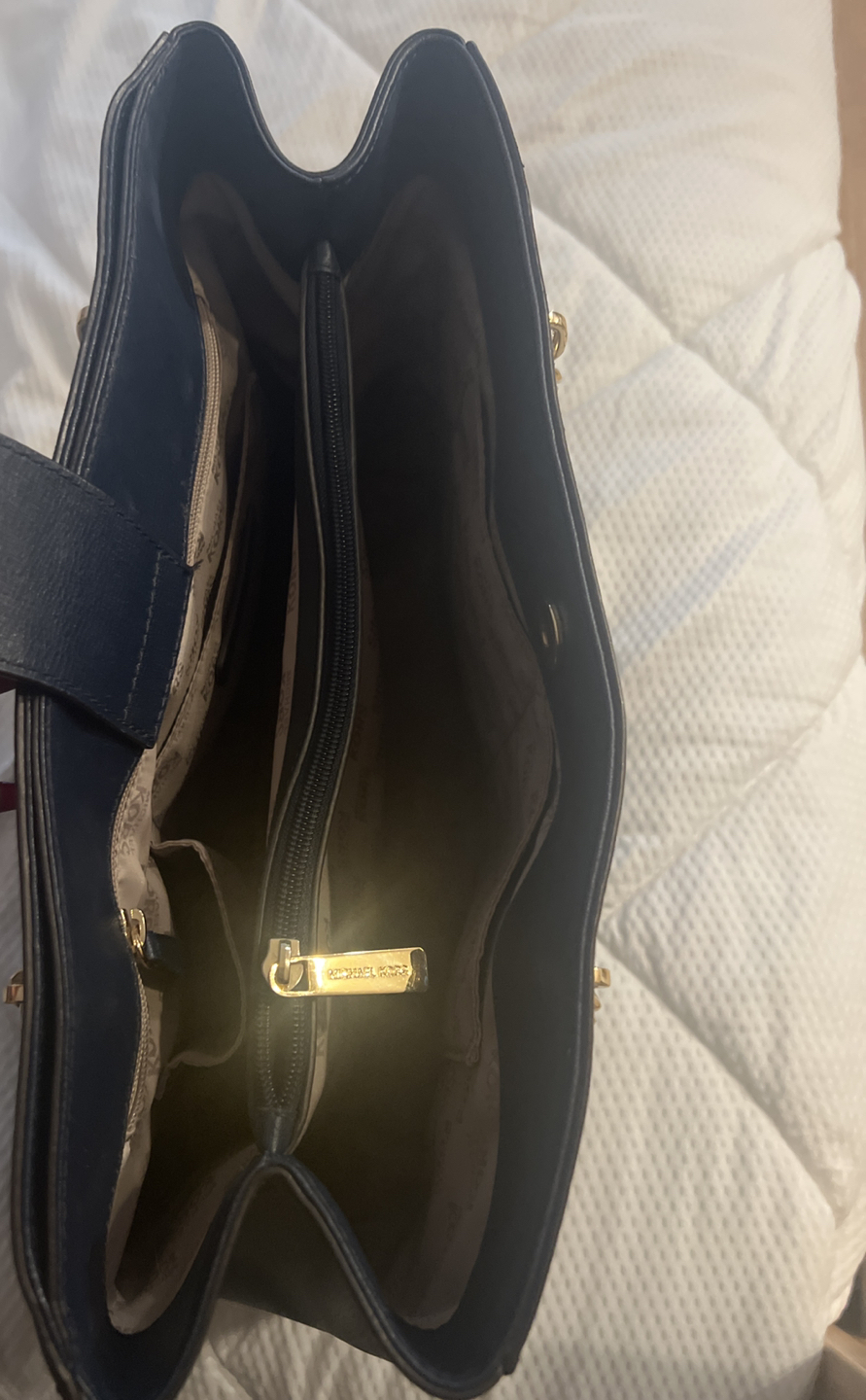 Michael Kors Ellis Large Studded - photo 2