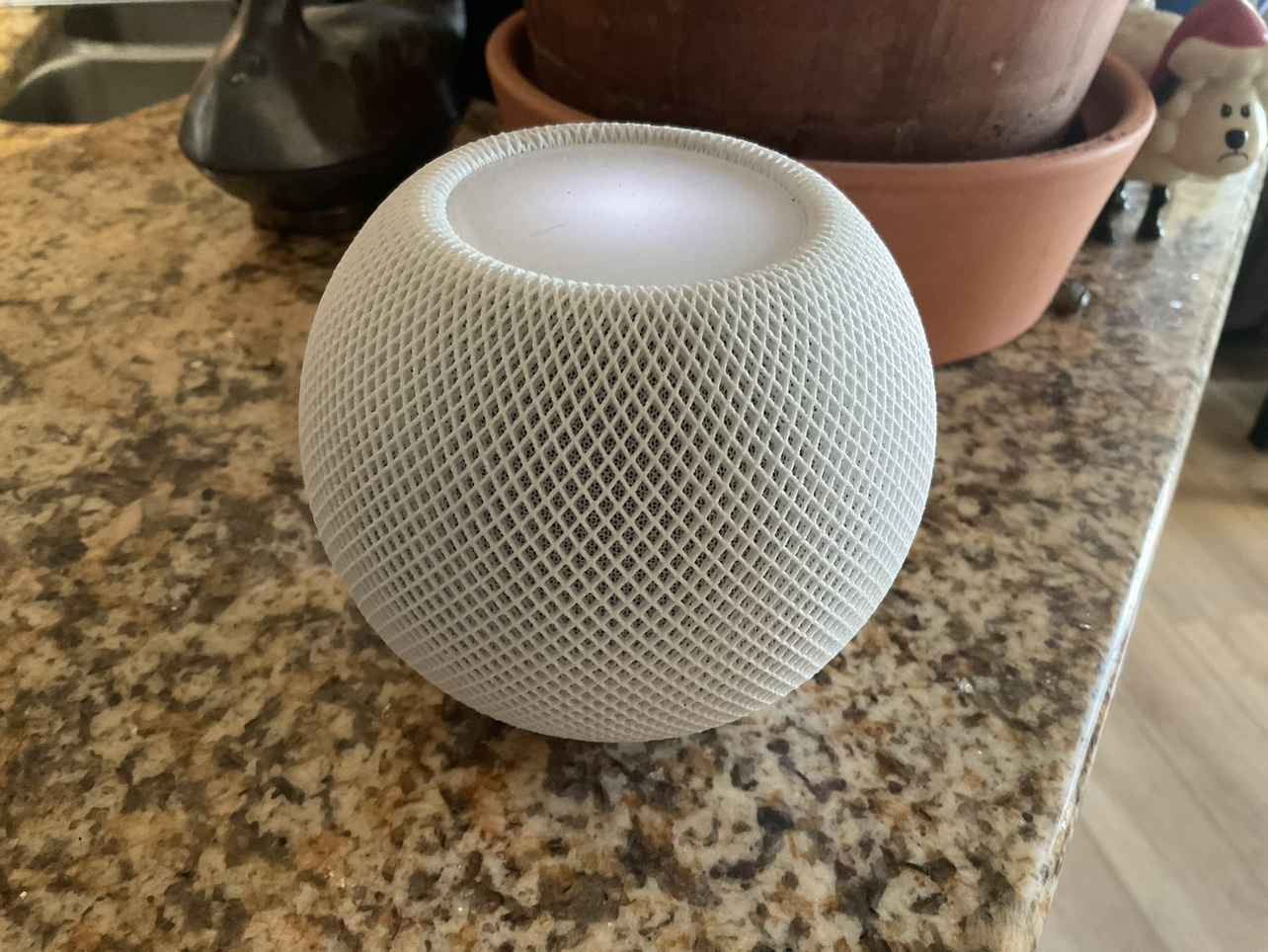 Apple HomePod Mini white and orange or grey image indicator(2)