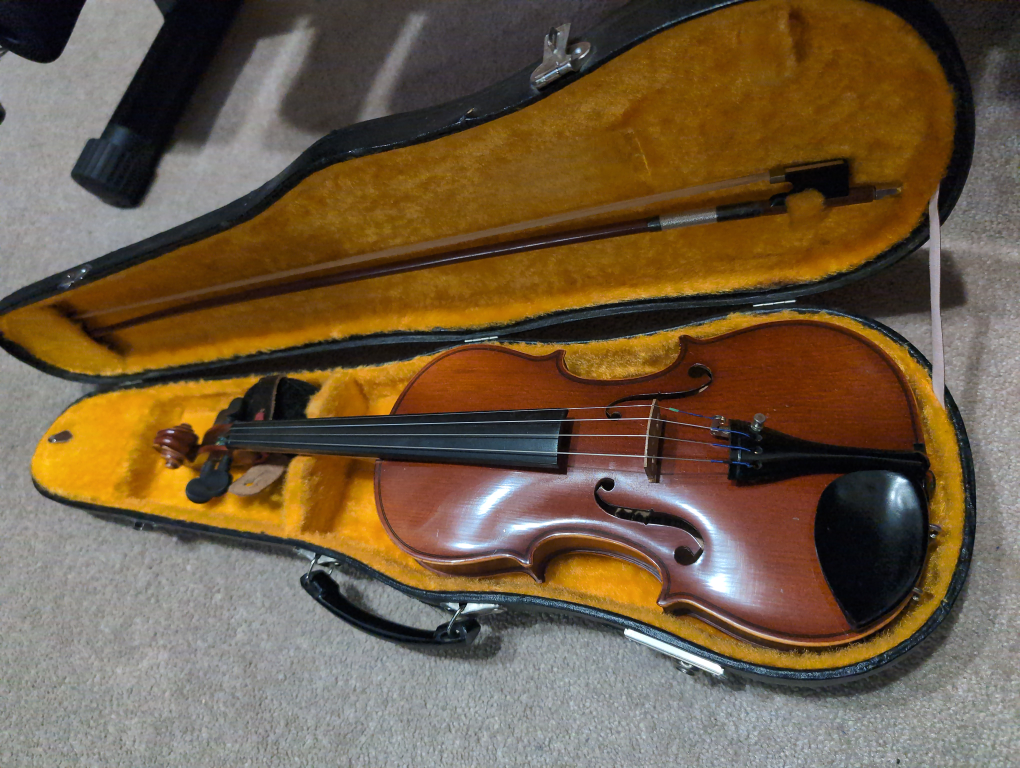 Suzuki Violin Stradivarius Copy 1/2 Size thumbnail