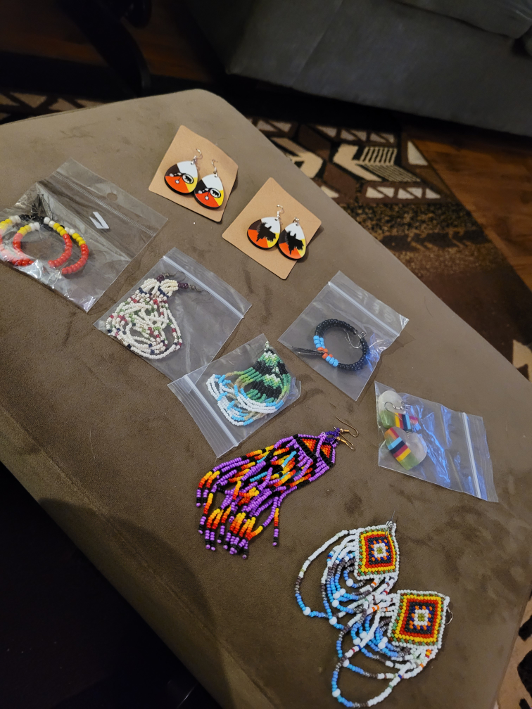 Native earrings thumbnail