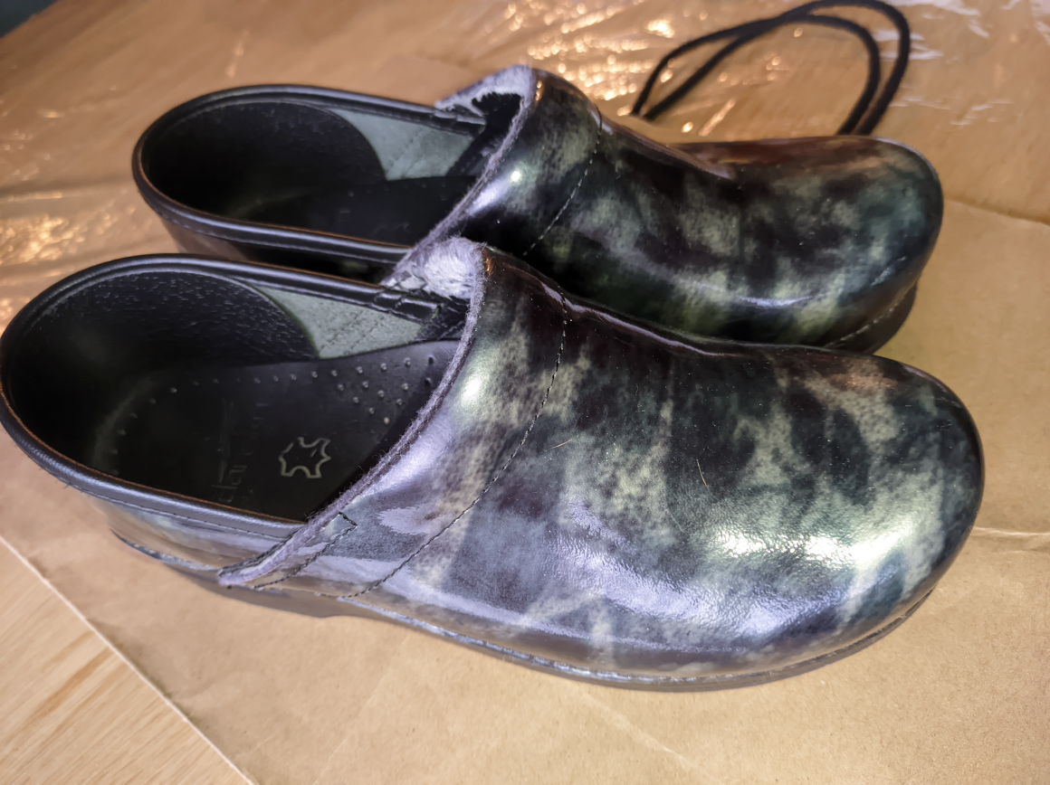 #Freecycle woman klogs size 7.5 US thumbnail