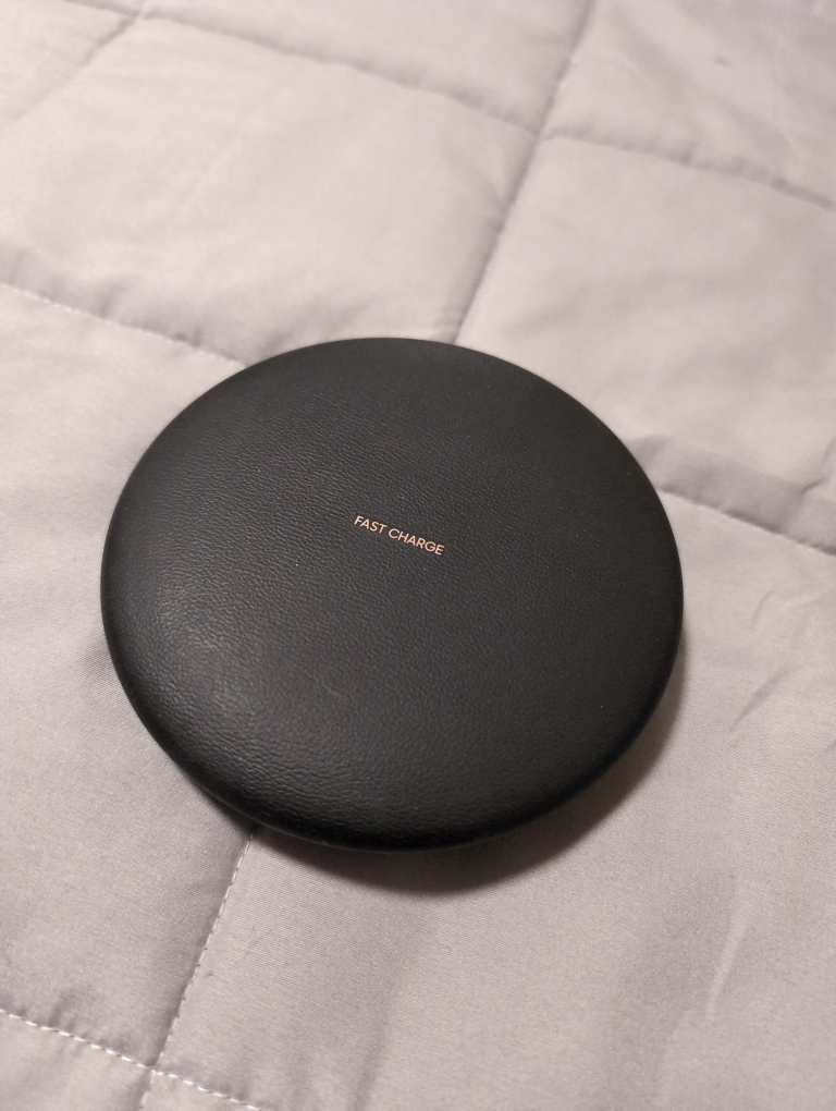 Samsung Wireless Fast Charger - photo 2