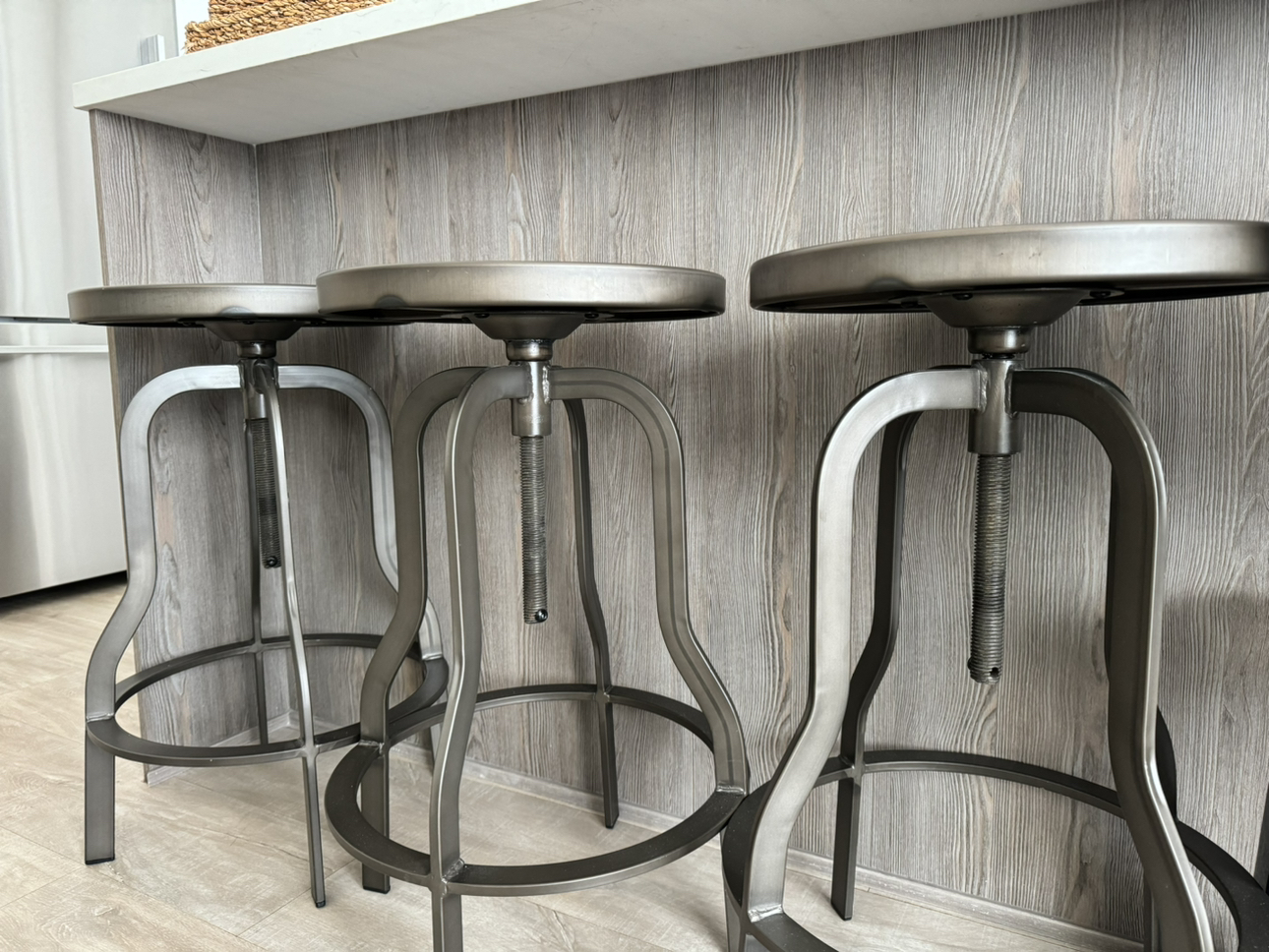 Set of 3 Bar Stools- adjustable height - photo 2