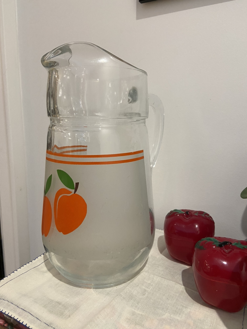 Vintage Glass Apple Pitcher image indicator(3)