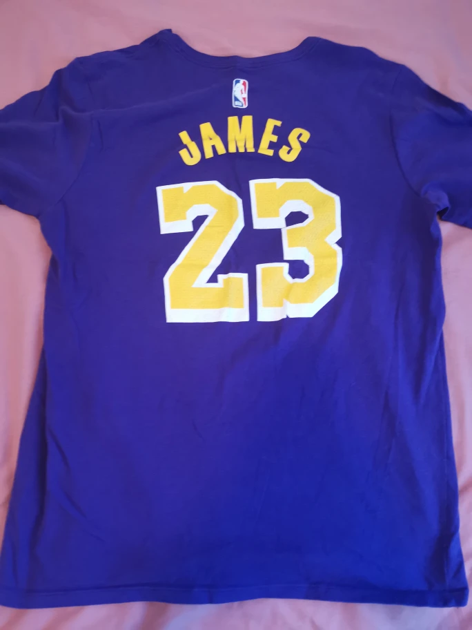 Lebron james nike t shirt - photo 2
