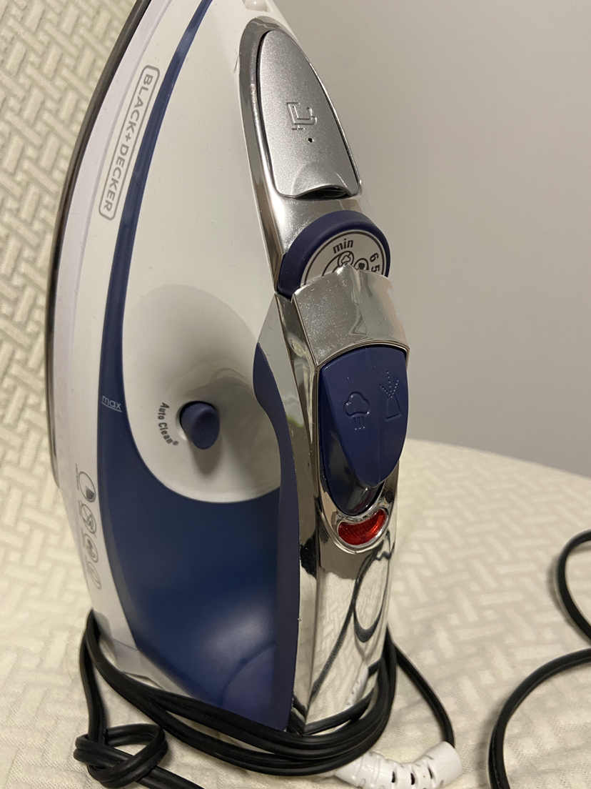 black + decker iron - photo 2
