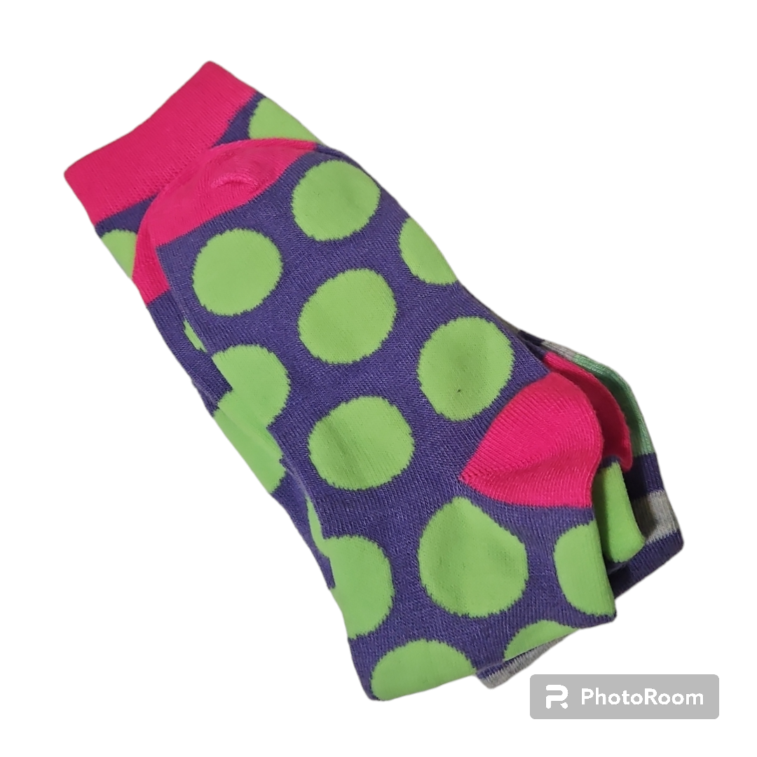 2 pairs of crew socks # freecycle - photo 2