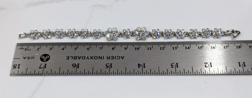 Rhinestone necklace and bracelet #freecycle - photo 3