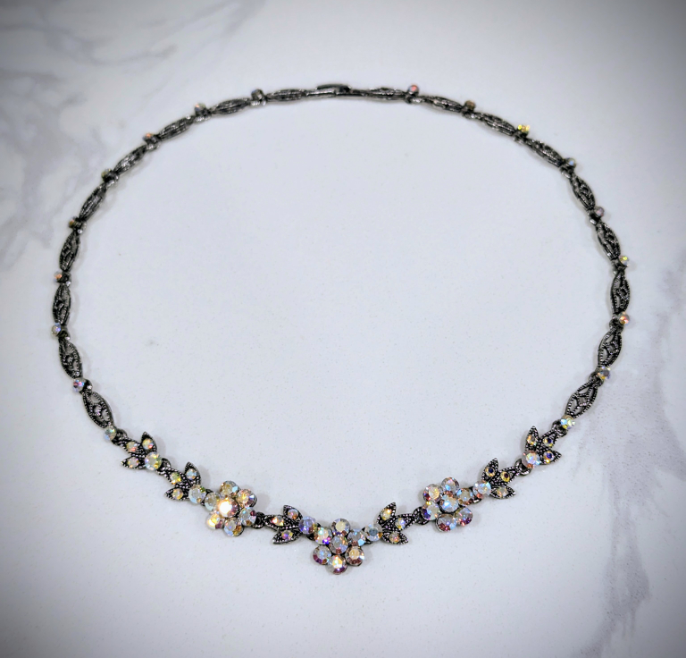 Rhinestone necklace and bracelet #freecycle - photo 4