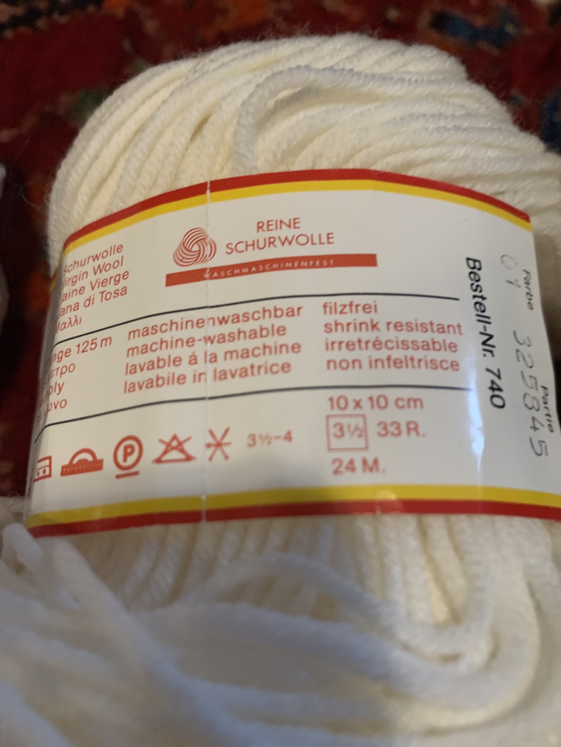 New White 100% soft virgin wool image indicator(5)