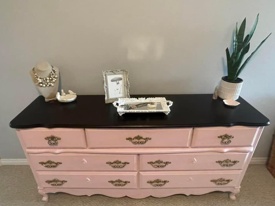 🎁Antique Refinished Dresser