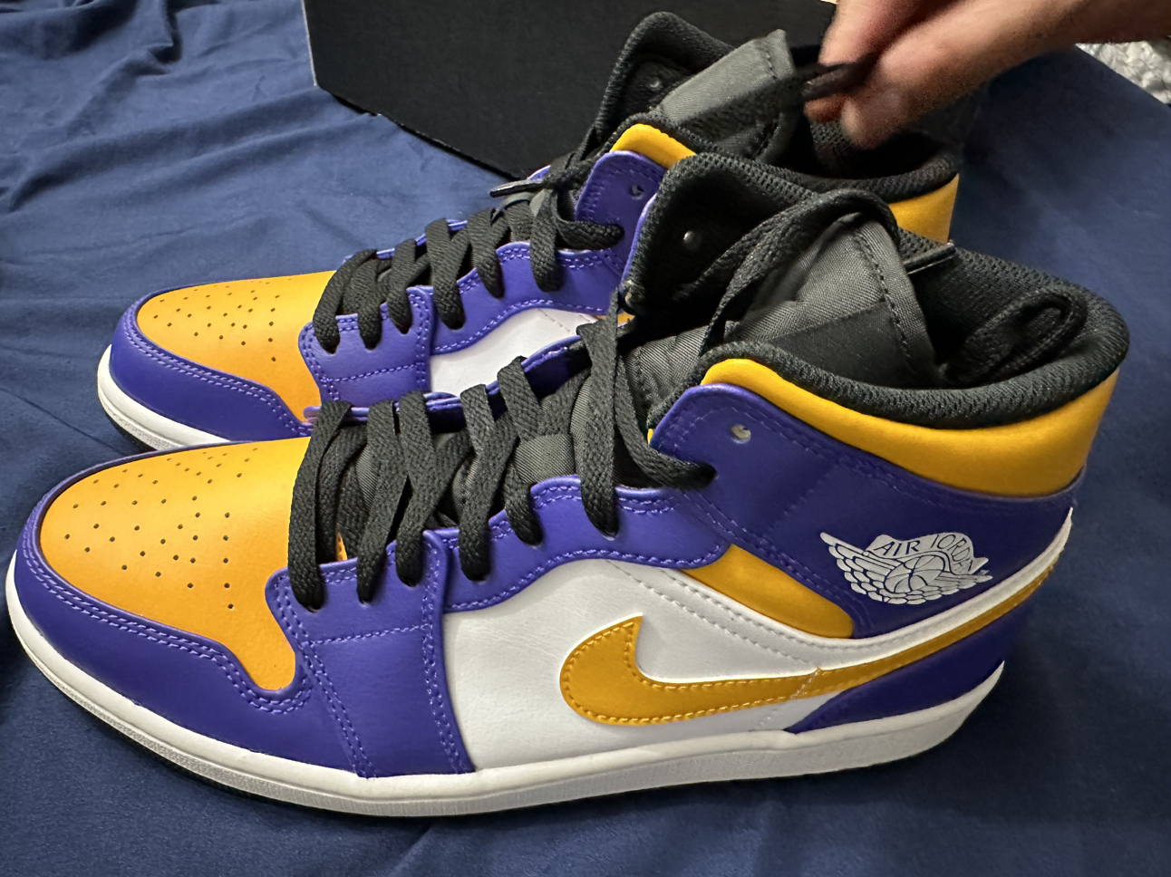 Jordan shoes size 10 image indicator(4)