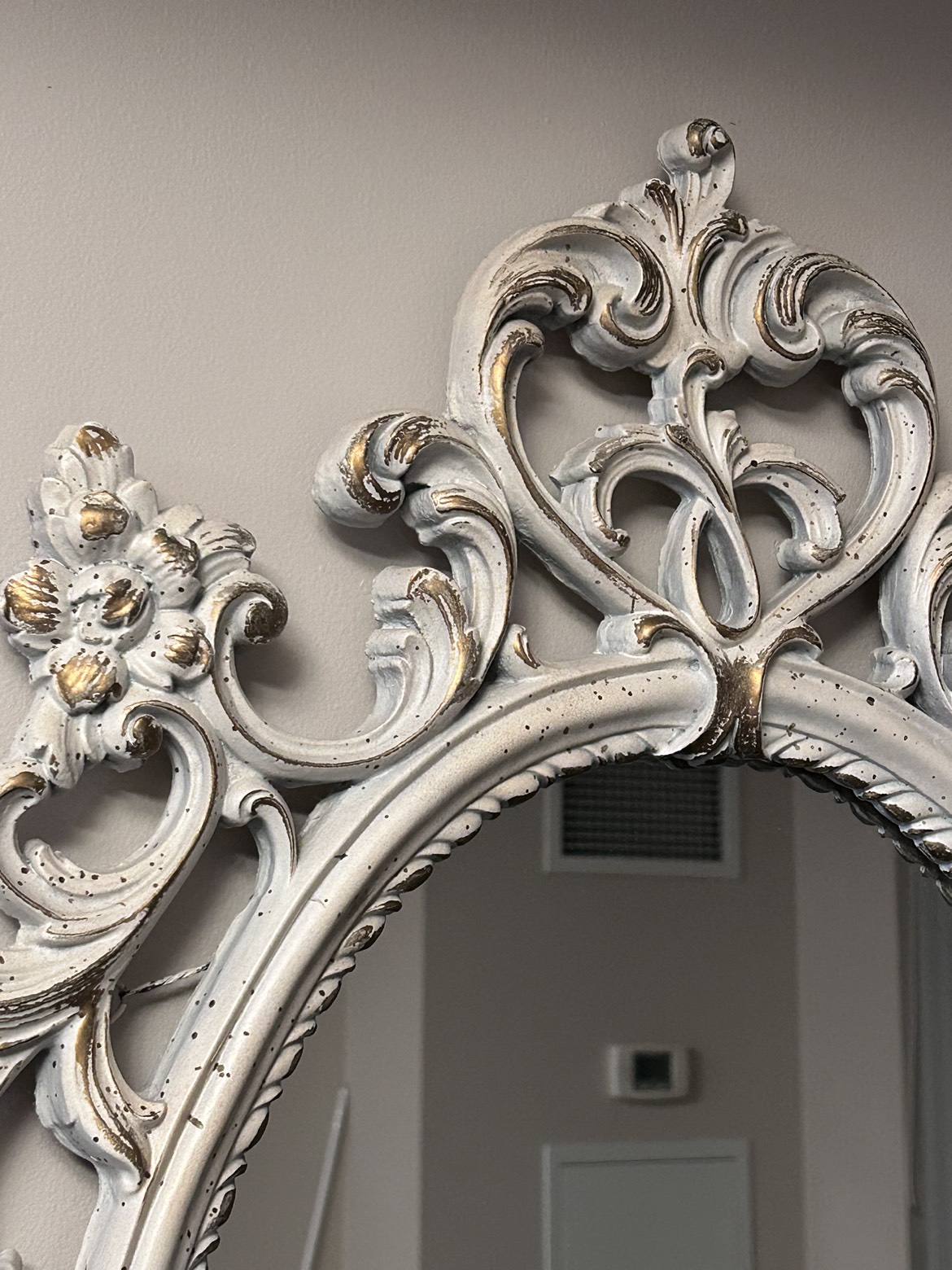 Cream colour oval mirror with gold brush finish image indicator(3)