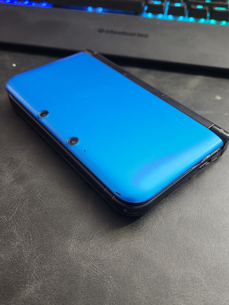 Modded 3DS XL with free games - photo 4
