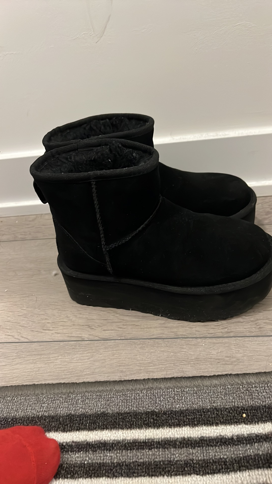 Platform Uggs thumbnail