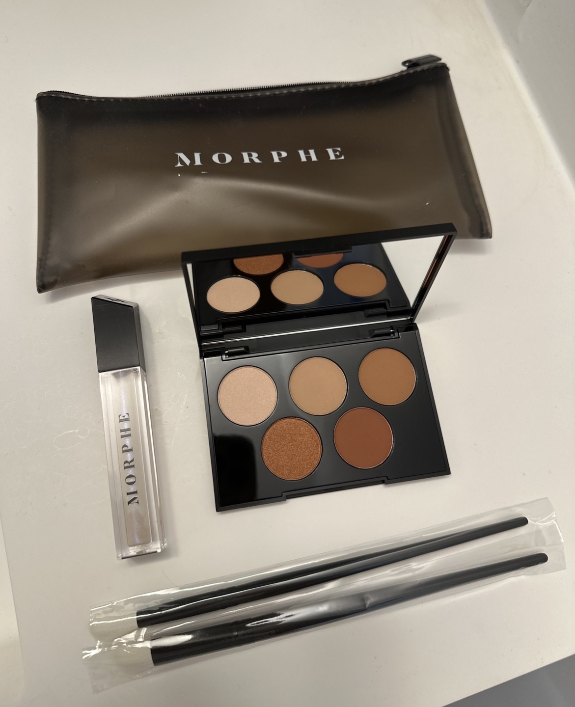 Brand New Morphe Whoa La La Lip & Eye Set image indicator(2)