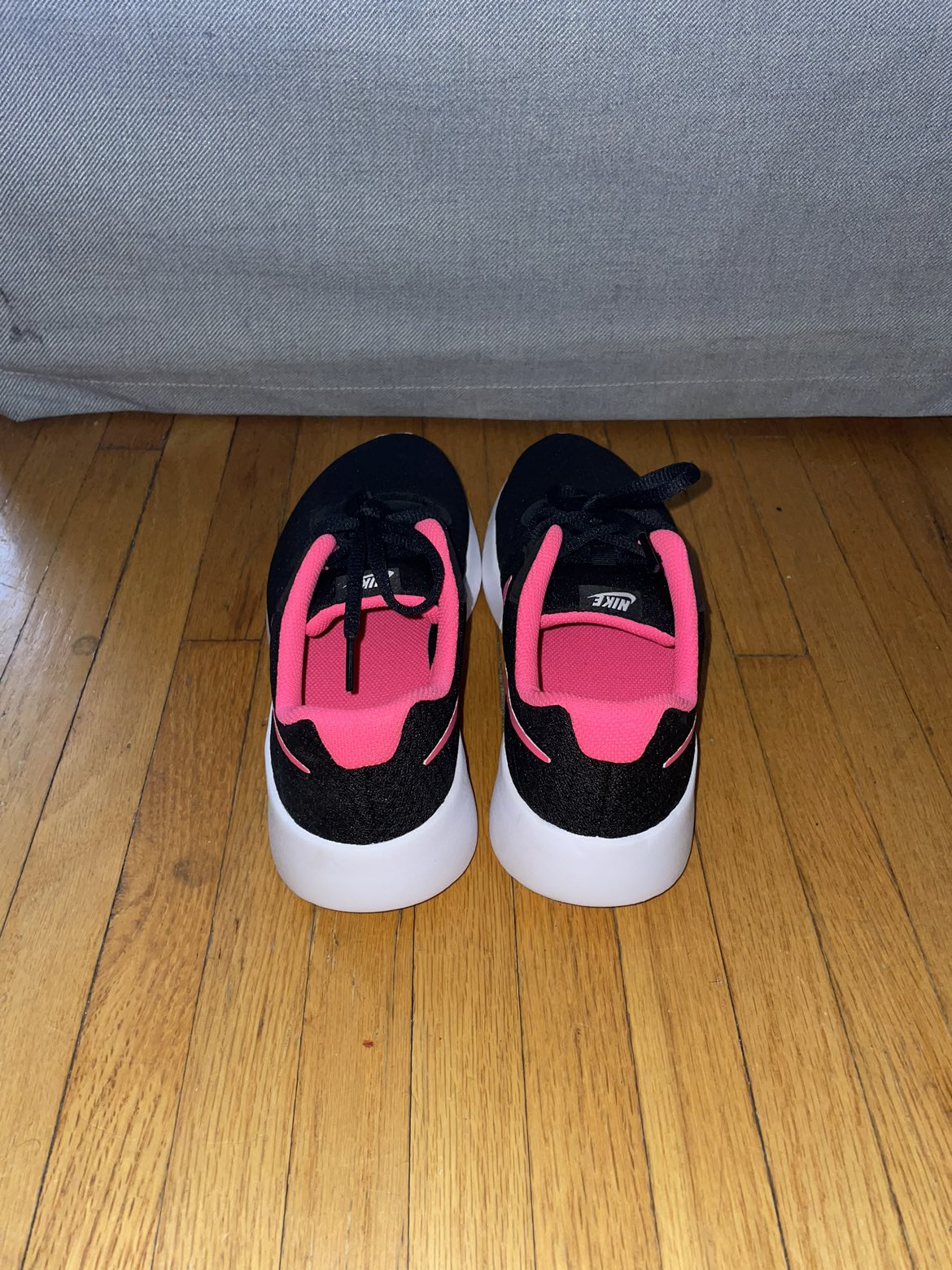 Nike runners, size 8 brand new! - photo 4