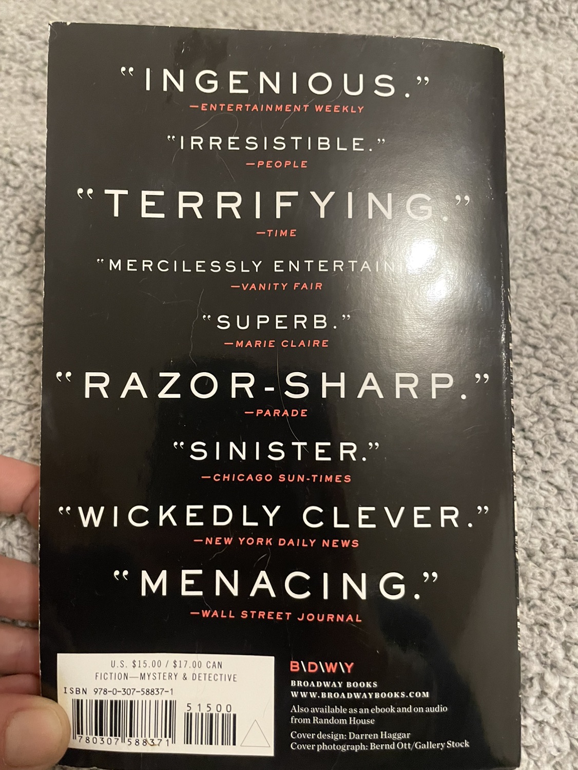 Gone Girl - Novel image indicator(2)