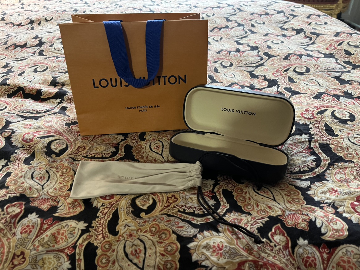 LOUIS VUITTON SUNGLASSES PACKAGING - photo 3
