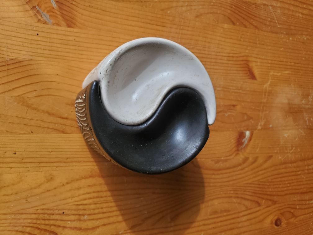 Yin Yang candle oil diffuser